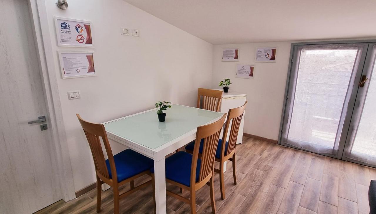 Guest Holiday Mandra 12 E 13 Reggio nell'Emilia Exterior foto